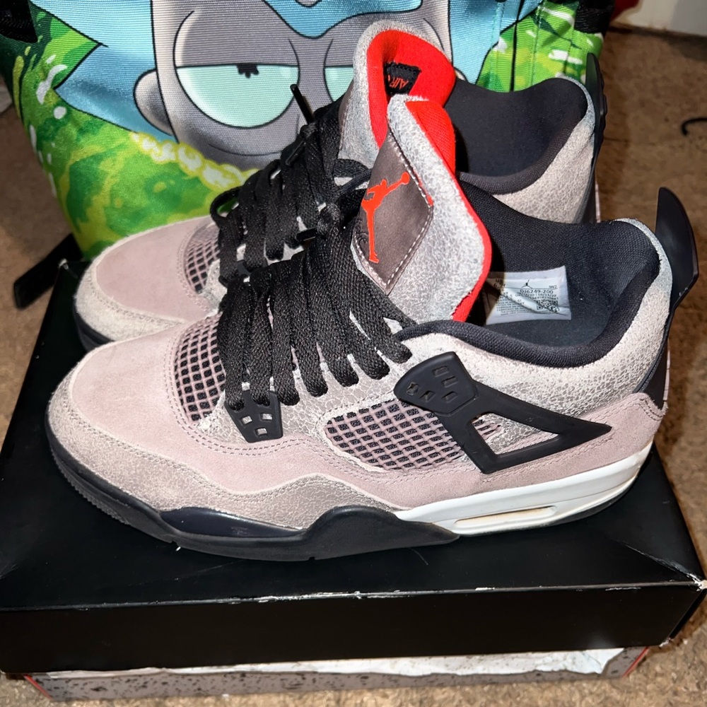 Jordan 4 taupe haze-2021